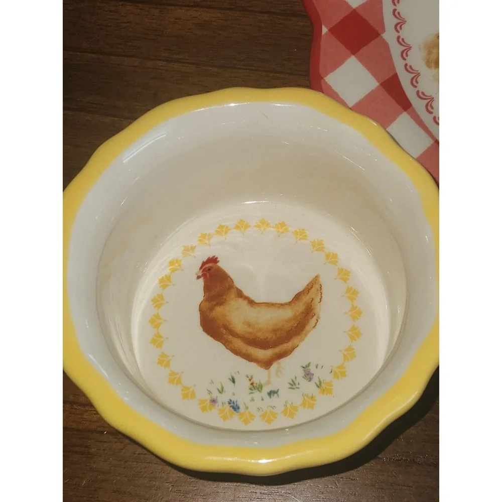 Pioneer Women Stoneware Ramekins Gingham Farm Animals 3 Ramkins & 1 plate